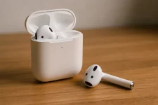 Eerste airpods van apple: waarom ze nog steeds slim zijn, hoe je er alles uithaalt en wat je doet bij problemen